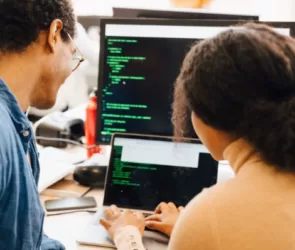 How to Start Coding: The Ultimate Guide for Beginner Programmers